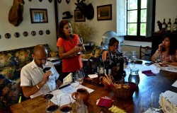 Cheese and wine tasting in Tuscany